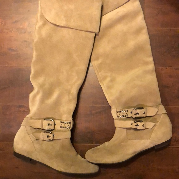 BCBG tan suede knee high boots - Picture 3 of 3